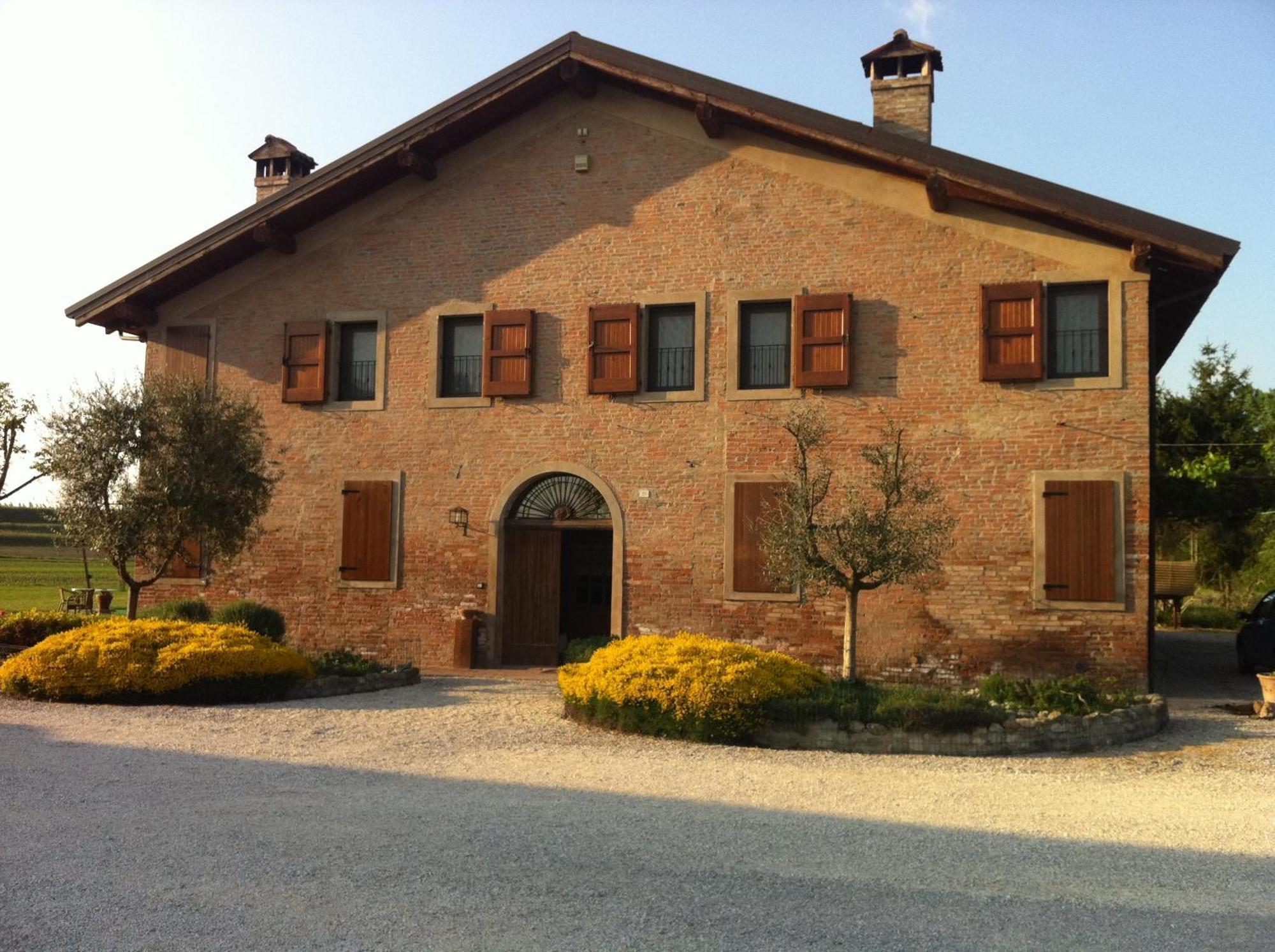 Agriturismo La Cascinetta Vendégház Pieve di Cento Kültér fotó