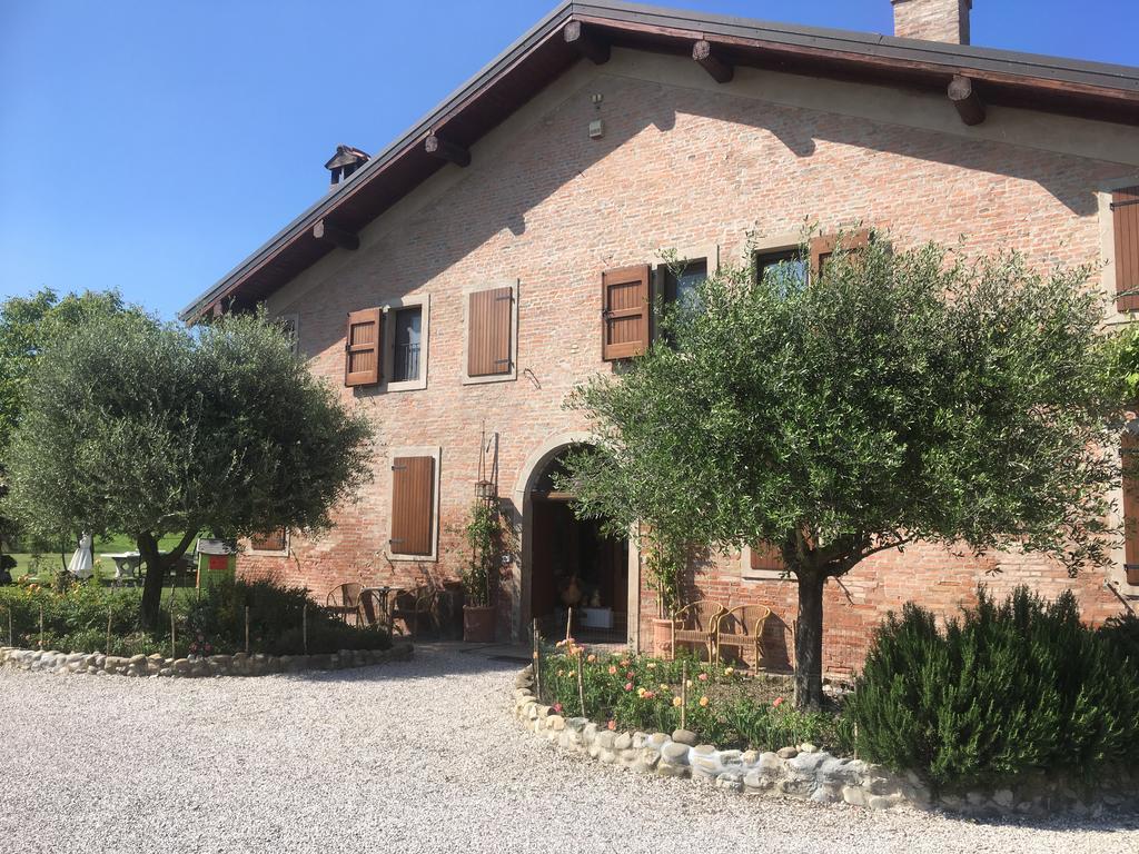 Agriturismo La Cascinetta Vendégház Pieve di Cento Kültér fotó